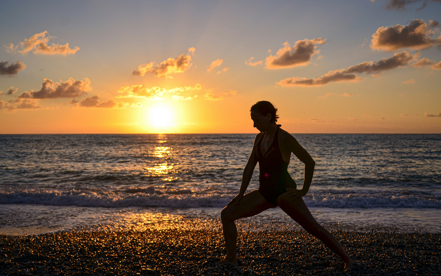 Boost Energy Without Caffeine: Natural & Effective Strategies